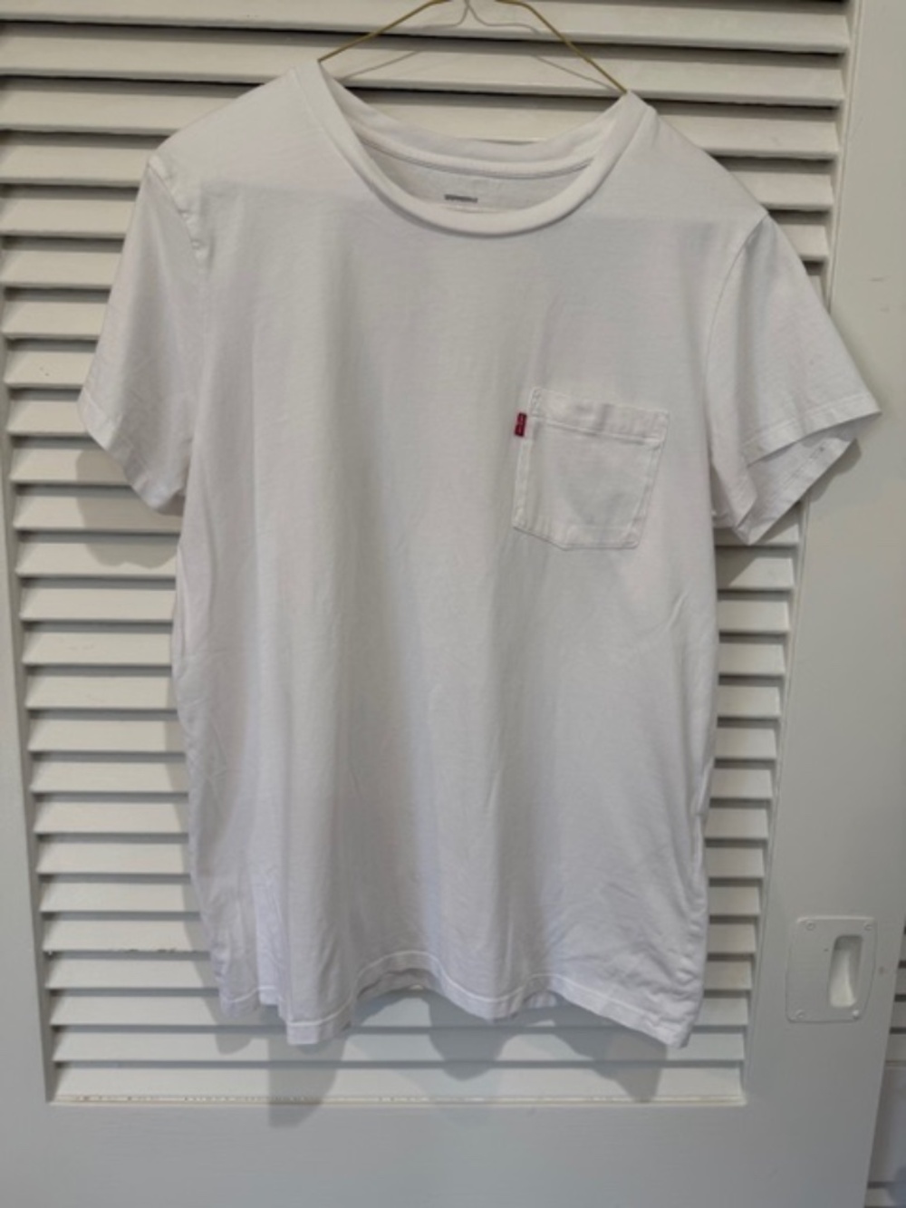 Levis Classic white tee